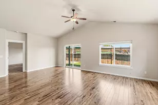 1350 Swayze Ln, Medford, OR 97501 - Photo 15