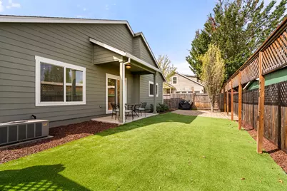 1350 Swayze Lane, Medford, OR 97501 - Photo 5