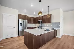 887 NW 18th Ct, Redmond, OR 97756 - Photo 23