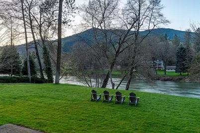 8550 Rogue River Highway, Grants Pass, OR 97527 - Photo 57