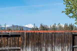 2113 NW 22nd St, Redmond, OR 97756 - Photo 17