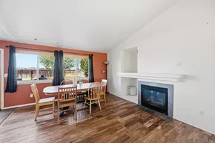 2113 NW 22nd St, Redmond, OR 97756 - Photo 7