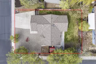 2813 SW Volcano Ct, Redmond, OR 97756 - Photo 23
