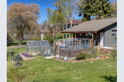 1662 Cove Point Road, Klamath Falls, OR 97601 - Photo 23