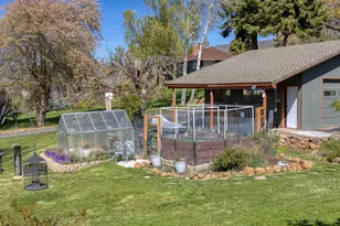 1662 Cove Point Rd, Klamath Falls, OR 97601 - Photo 23