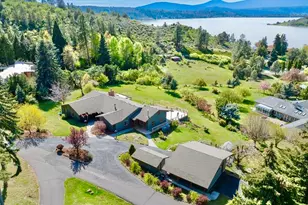 1662 Cove Point Rd, Klamath Falls, OR 97601 - Photo 3