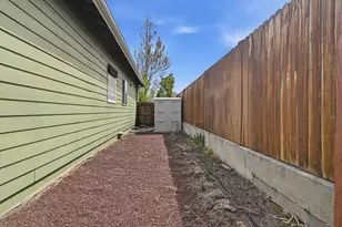 209 SE Soft Tail Dr, Bend, OR 97702 - Photo 25