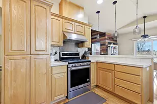 209 SE Soft Tail Dr, Bend, OR 97702 - Photo 11