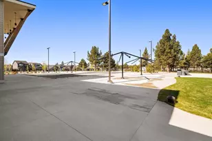 20867 SE Caldera Dr, Bend, OR 97702 - Photo 53