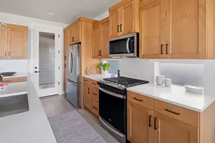 20867 SE Caldera Dr, Bend, OR 97702 - Photo 13