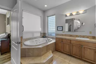 16923 Royal Coachman Dr, Sisters, OR 97759 - Photo 27