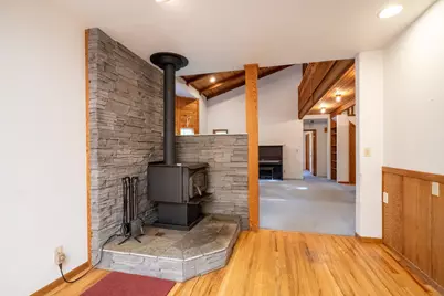 209 College Drive, Grants Pass, OR 97527 - Photo 23