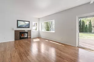 19975 Rock Bluff Cir, Bend, OR 97702 - Photo 13