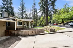 696 Liberty St, Ashland, OR 97520 - Photo 73