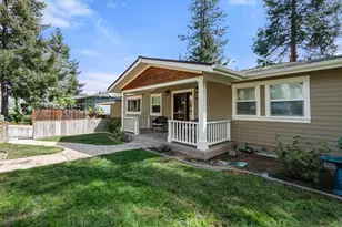 696 Liberty St, Ashland, OR 97520 - Photo 67
