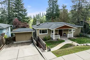696 Liberty St, Ashland, OR 97520 - Photo 77