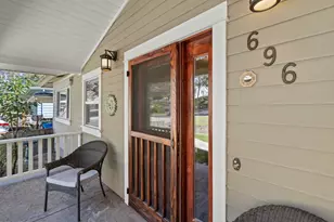 696 Liberty St, Ashland, OR 97520 - Photo 5