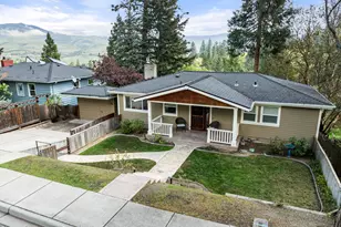 696 Liberty St, Ashland, OR 97520 - Photo 75