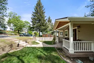 696 Liberty St, Ashland, OR 97520 - Photo 71
