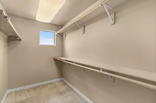 2781 NE Spring Water Pl, Bend, OR 97701 - Photo 17