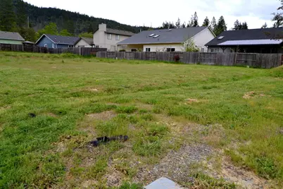 233 Red Cedar Lane, Cave Junction, OR 97523 - Photo 3