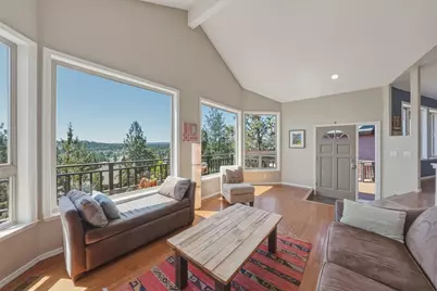 2068 NW Cascade View Drive, Bend, OR 97703 - Photo 13