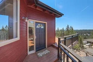 2068 NW Cascade View Dr, Bend, OR 97703 - Photo 53