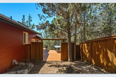 2068 NW Cascade View Drive, Bend, OR 97703 - Photo 47