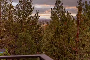 2068 NW Cascade View Dr, Bend, OR 97703 - Photo 37
