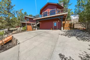 2068 NW Cascade View Dr, Bend, OR 97703 - Photo 51