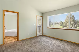 1085 Golden Pheasant Dr, Redmond, OR 97756 - Photo 7