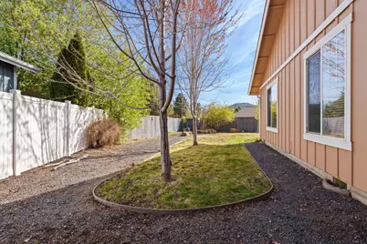 2221 NE Indigo Lane, Bend, OR 97701 - Photo 29