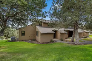 1970 Redtail Hawk Dr, Redmond, OR 97756 - Photo 5