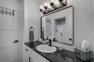 1970 Redtail Hawk Dr, Redmond, OR 97756 - Photo 17