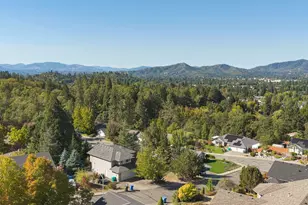 2315 Robertson Crest, Grants Pass, OR 97527 - Photo 75