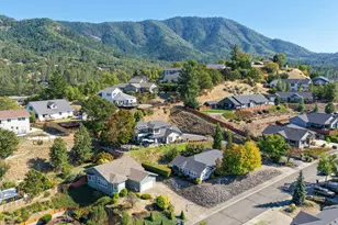 2315 Robertson Crest, Grants Pass, OR 97527 - Photo 5