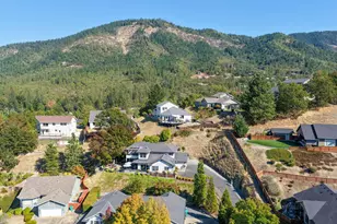 2315 Robertson Crest, Grants Pass, OR 97527 - Photo 67