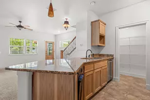 1238 Fruitdale Dr, Grants Pass, OR 97527 - Photo 11