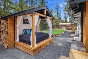 18961 River Woods Dr, Bend, OR 97702 - Photo 49