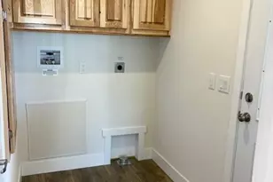 4601 S Pacific Hwy, Phoenix, OR 97535 - Photo 13