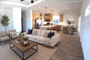 4601 S Pacific Hwy, Phoenix, OR 97535 - Photo 5
