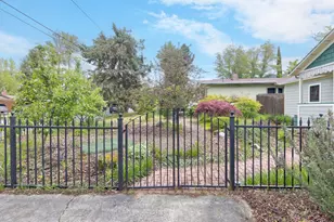 1417 NW Washington Blvd, Grants Pass, OR 97526 - Photo 5