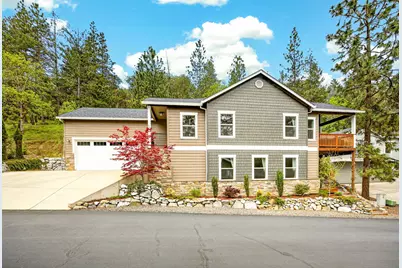 915 Hangman Way, Jacksonville, OR 97530 - Photo 1