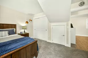915 Hangman Way, Jacksonville, OR 97530 - Photo 37
