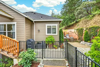 915 Hangman Way, Jacksonville, OR 97530 - Photo 43