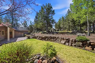 1047 NW Milton Ct, Bend, OR 97703 - Photo 45