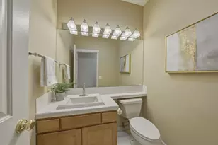 1047 NW Milton Ct, Bend, OR 97703 - Photo 33