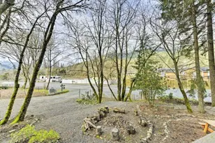 7949 Rogue River Hwy, Grants Pass, OR 97527 - Photo 5
