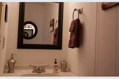 7949 Rogue River Highway, Grants Pass, OR 97527 - Photo 15
