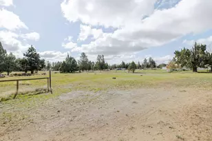 20970 Hicrest Pl, Bend, OR 97703 - Photo 35